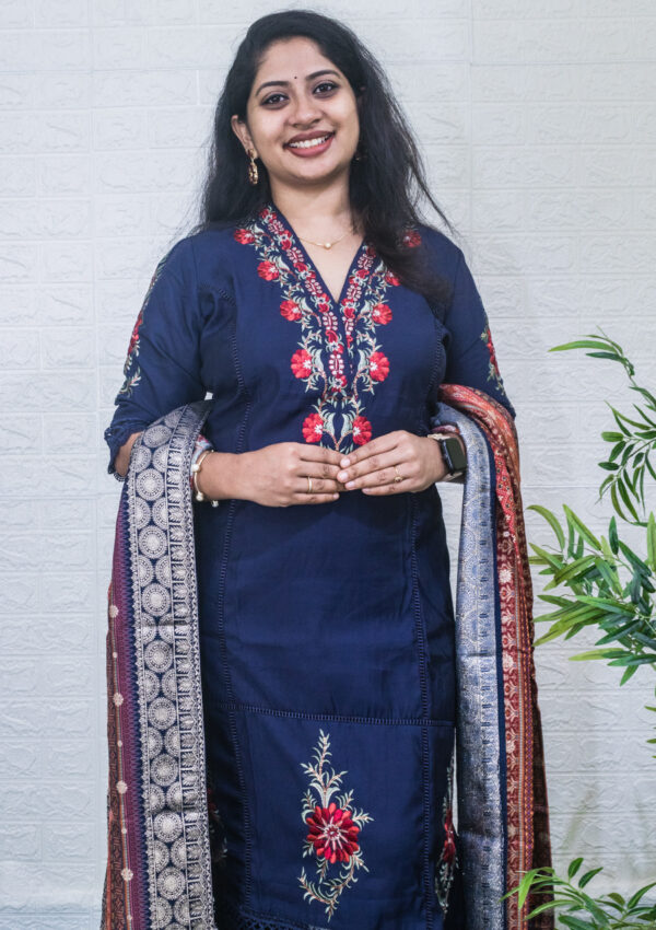 Floral party wear set - Image 3