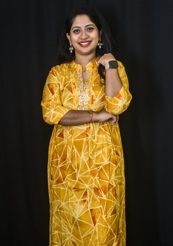 Crepe printed kurti - Image 3