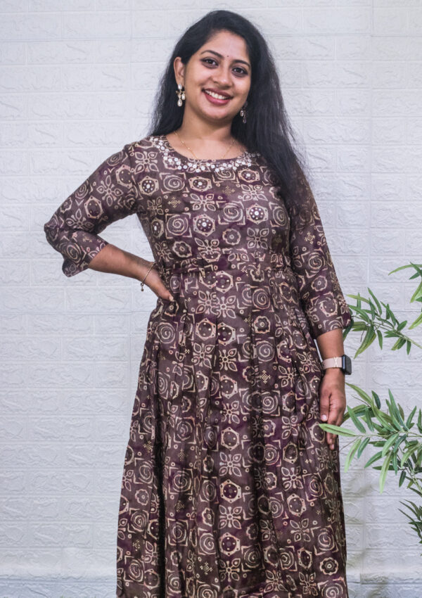 Fit and flare dress - Image 3