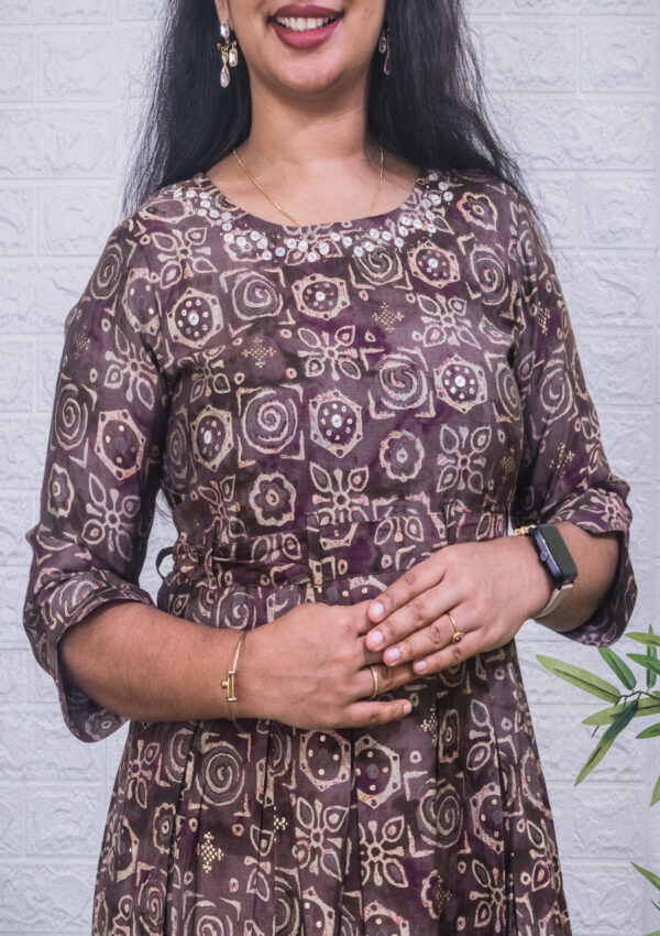 Fit and flare dress - Image 2