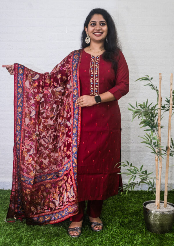 Semi party wear set