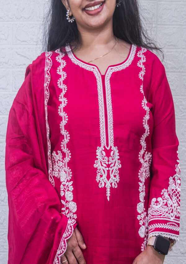 Floral Embroidery set - Image 2