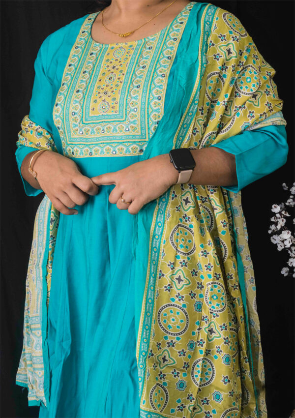 Printed Anarkali set - Image 2