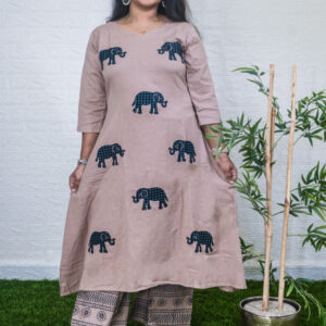 Casual wear top and bottom