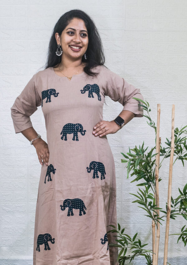 Casual wear top and bottom - Image 3