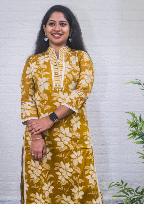 Printed top and bottom - Image 3