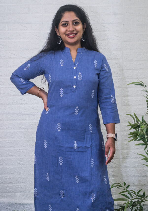 Casual wear top and bottom - Image 3