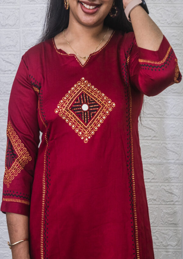 Printed top and bottom - Image 2
