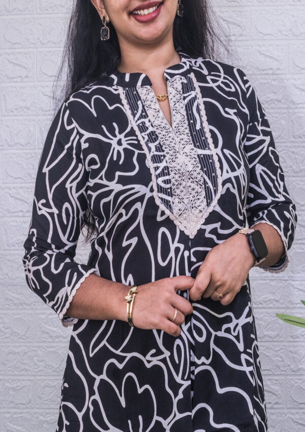 Printed kurti - Image 2