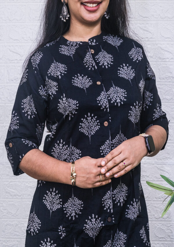 Printed A-line kurti - Image 2