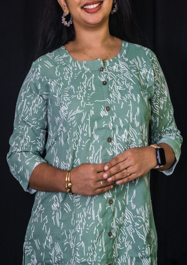 Printed kurti - Image 2