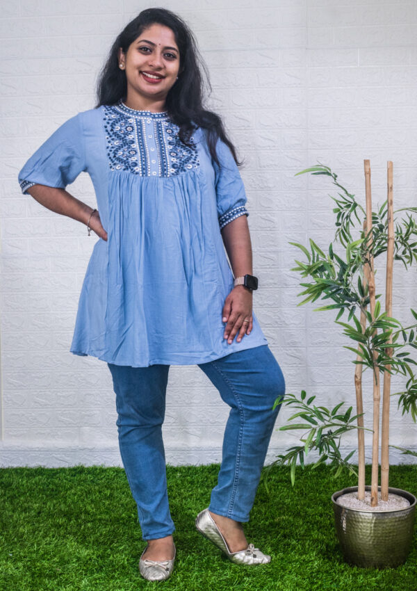 Floral embroidery top
